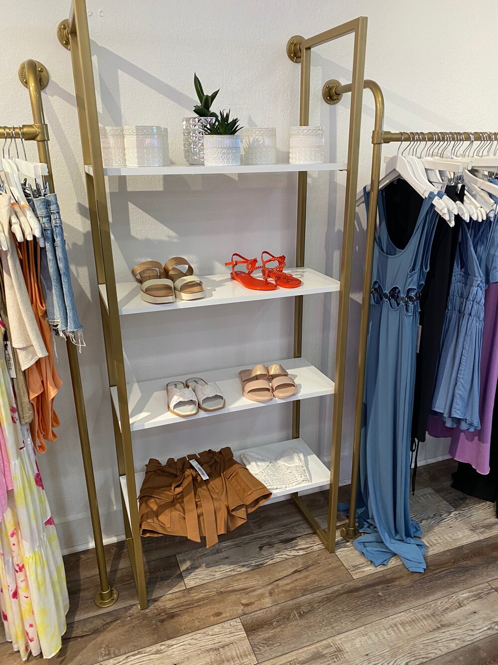 Gold Wall Mounted Shoe Rack Retail Display