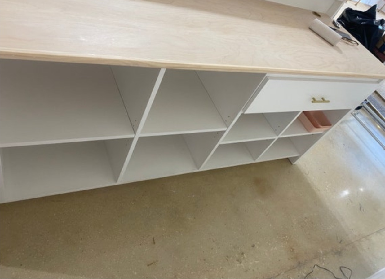 Retail Counter Top Cash Wrap